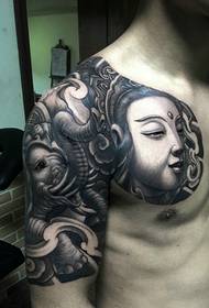 Ganz schéin hallef - eng Statue vum Buddha Tattoo