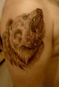 Lielas rokas reālistisks lāča tetovējuma modelis