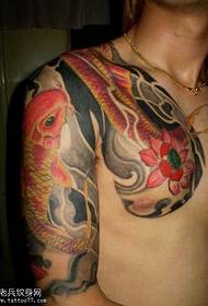 Lotus txipiroi lepoko erdiko tatuaje eredua