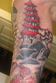 Tempio colorato di grande stile asiatico braccio con motivo a tatuaggio floreale