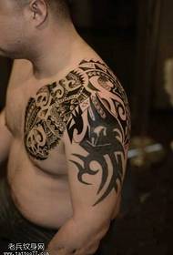 Half Armor Domineering Maori Totem Tattoo Qaab dhismeedka