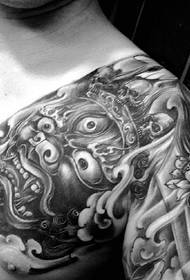 Класична чорно-біла половина броні татуювання малюнок