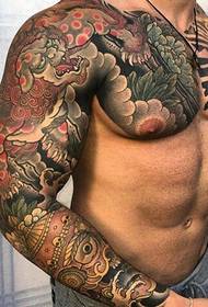 Tatuaggio per uomo doppio mezzo totem tatuaggio pieno di fascino