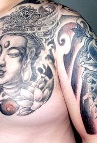 Fekete-fehér Maitreya félpáncél tetoválás