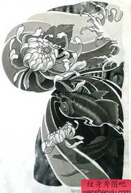 Patrwm tatŵ traddodiadol Tsieineaidd patrwm tatŵ hanner chrysanthemum