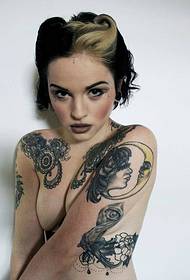 Tatuaggio tatuaggio braccio bellezza fiore bella bellezza non voglio