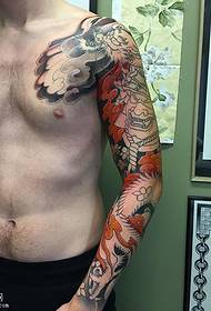 Modèle de tatouage de bras de fleur de dragon point d'épine