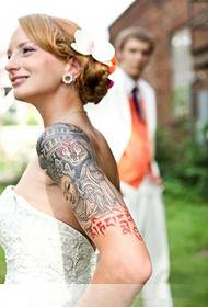Flower Arm Tattoo von europäischen und amerikanischen Bräuten
