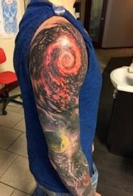 Farebné módne kvetina rameno tetovanie malý vesmír tetovanie planéta tetovanie obrázok