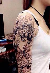 Patrón de tatuaxe de flor de brazo de beleza flor