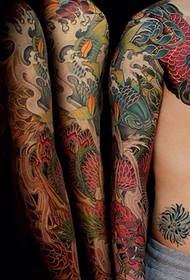 Módní trend květ paže tetování