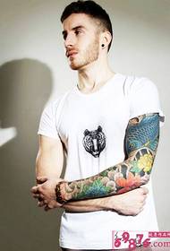 Estilo europeu personalidade masculina flor braço lula tatuagem padrão