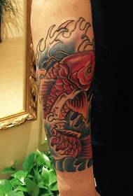 Tatuaje de brazo de flor de moda tatuaje de loto y calamar