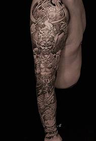 Květ rameno černé a šedé, nejasné, drak, dračí tetování vzor