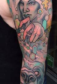 Класична мушка тетоважа са цветом на рукама