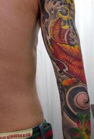 მაგარი squid ყვავილების arm tattoo