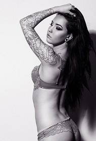 Модна бикини девојка црно-бело цветно тетоважа модел