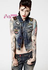 ljepota model osobnost cvjetni krak modna tetovaža slika