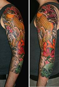 Tatuaggio d'oro a forma di fiore con calamari