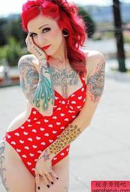 Modello di tatuaggio braccio fiore europeo
