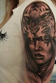 Noia tatuatge de braç de flor de tigre tatuatge de noia