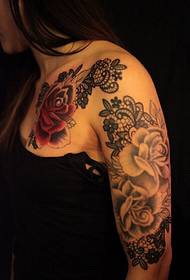Modello di tatuaggio sexy braccio rosa bellezza