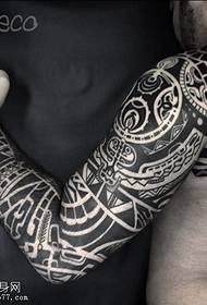 Черно-серый тотем цветок рука татуировки