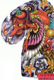 Fél tetoválás mintázat: Tengu szárnyakkal tetoválás kézirat minta megjelenítés