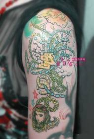 bela beleza moda flor braço tatuagem cena