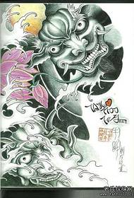 A traditional half-skull tattoo tattoo manuscript picture collected from the Chinese tattoo bar