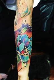 Aquarell Persönlichkeit Mode Blume Arm Blume Tattoo Muster