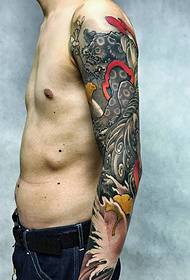 Tatuaggio tatuaggio braccio totem floreale con maschile