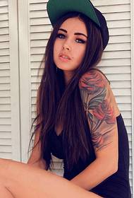 Pretty girl flower arm flower tattoo pattern
