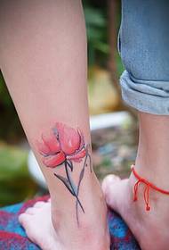 tatuaggio di loto inchiostro caviglia ragazze