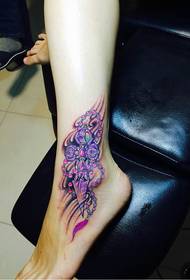 girl's ankle, good-looking beads, konjac tattoo