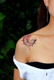 mukadzi clavicle mwedzi totem yakavezwa tattoo maitiro