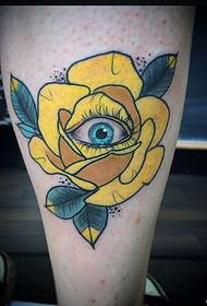 modello di tatuaggio di colore rosa occhi di vitello