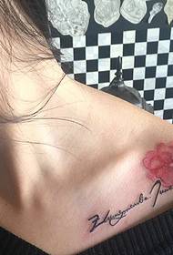 Clavicle Tattoo tattoo met blomme en Engels