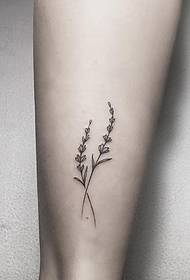 Potītes mazs svaiga ziedu tetovējuma raksts