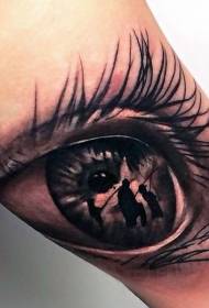 страхотен дизайн черни реалистични очи с риболовно семейство татуировка модел