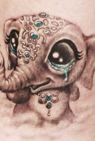 Tattoo bèl ti fi chen an elefan