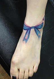 Deivės pėda malonus stilingas spalvotas lankų tatuiruotės modelis