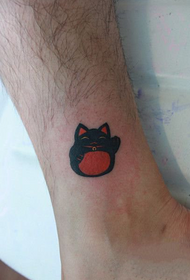 Szerencsés macska boka tetoválás minta