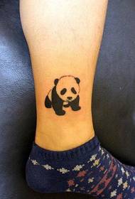 χαριτωμένο μικρό τατουάζ μόσχου panda