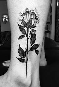 Enkel bloem tattoo patroon