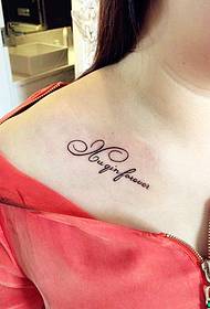 nnukwu uwe uhie na-acha odo odo dị mfe English clavicle tattoo