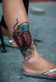 ຮູບແບບ tattoo ສຳ ຄັນຂອງແມ່ຍິງ