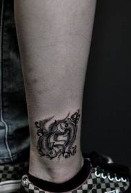 potītes melnbalts Zivju tetovējums