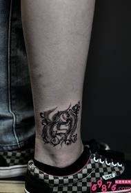tato hitam dan putih pergelangan kaki Pisces 90490-Feather Inggris tato hitam dan putih pergelangan kaki