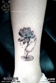 Tatueringsmönster för kvinnlig ankel Lotus